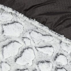 Wallace & Jones Gepolsterte Plüsch Wendedecke Snow L -Wuff Welt 265180c1fa90291ea0ed01b48c012c7cb4c5c574 1345733 de DE 03448dfa1e99621cd34886a37f97f35624062fc3YApLsV