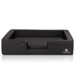 Knuffelwuff Orthopädisches Hundebett Mit Wendekissen Aus Kunstleder Indianapolis Schwarz M-L 8 Knuffelwuff Orthopädisches Hundebett Mit Wendekissen Aus Kunstleder Indianapolis Schwarz M-L -Wuff Welt d522c04e3df0ee012e9ff26fcea983ccefbd08d8 1412253 de DE 1af2d412b44295b64ed9a819dc550d4461723ee55S79no